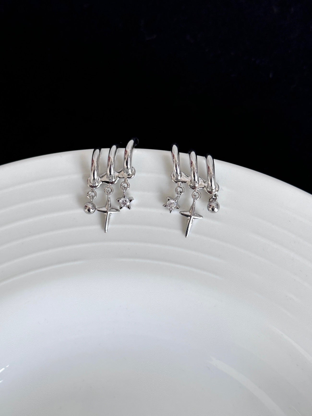 Designer-Ohrringe mit Strasssteinen in Silber für Damen