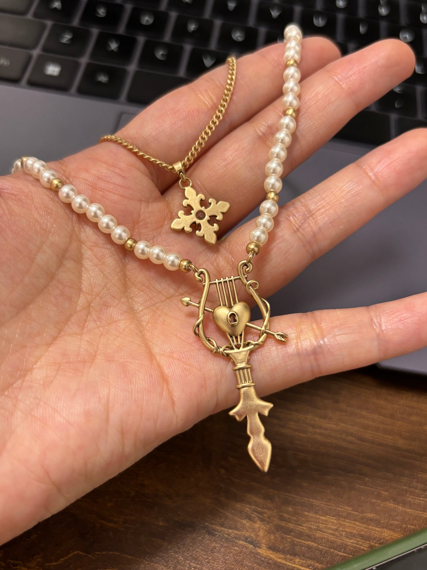 Vintage Gold Harp Double Layer Necklace Inspired by Venti