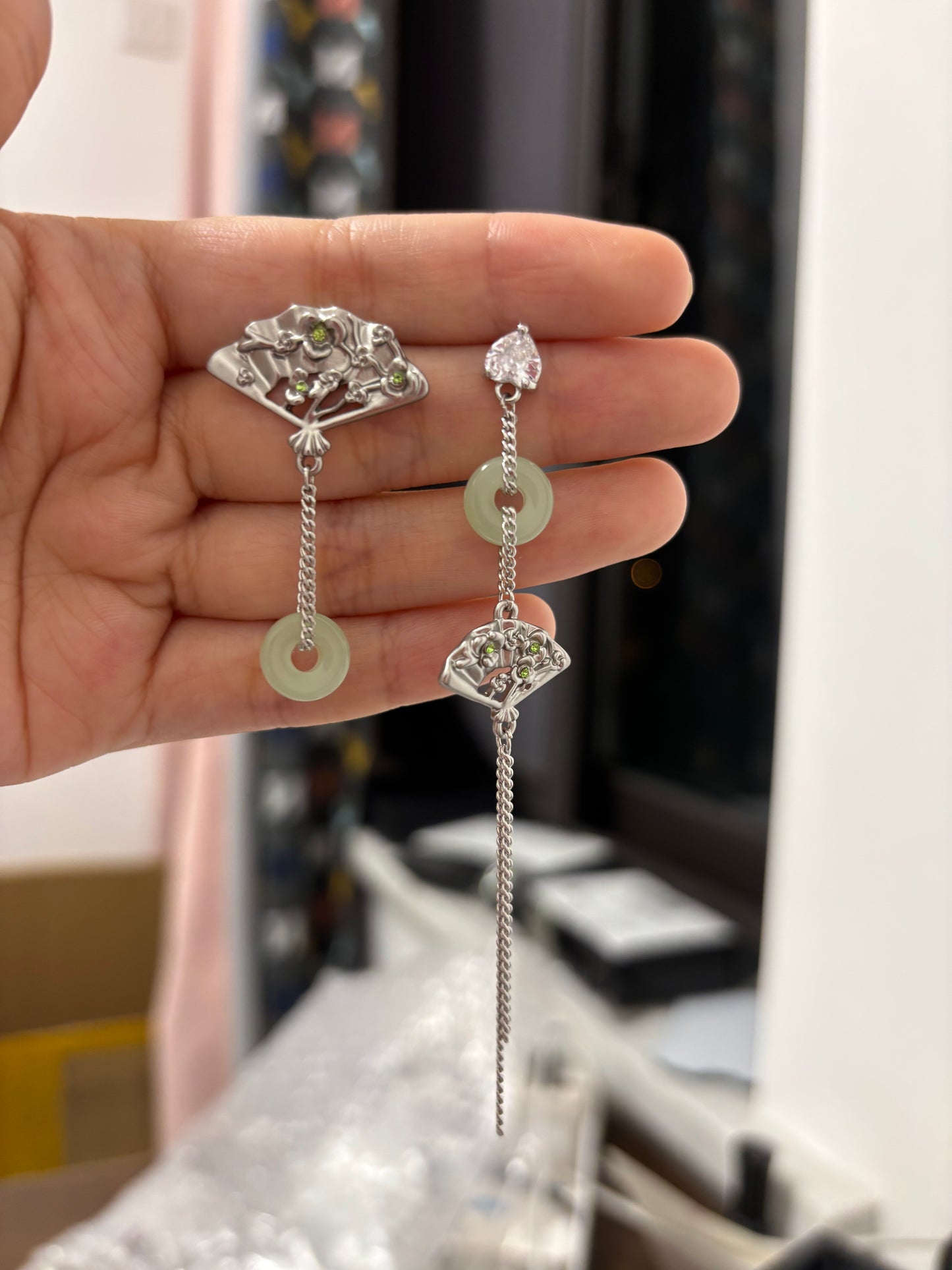 Y2K Fan Asymmetrical Earrings