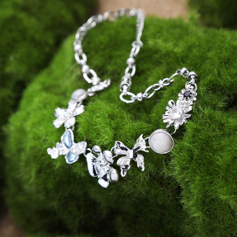 Einzigartige hübsche Blumen-Schmetterlings-Metallhalskette