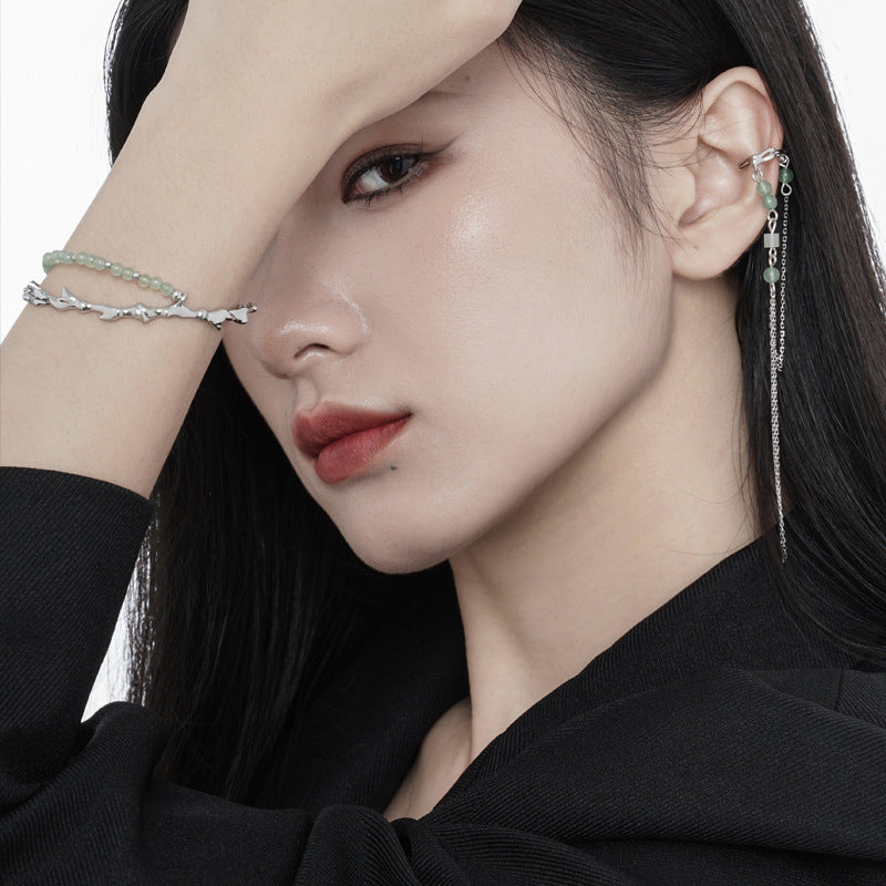 Ohrmanschette mit Quaste aus S925er Silber mit grünen Aventurinperlen (einzeln)