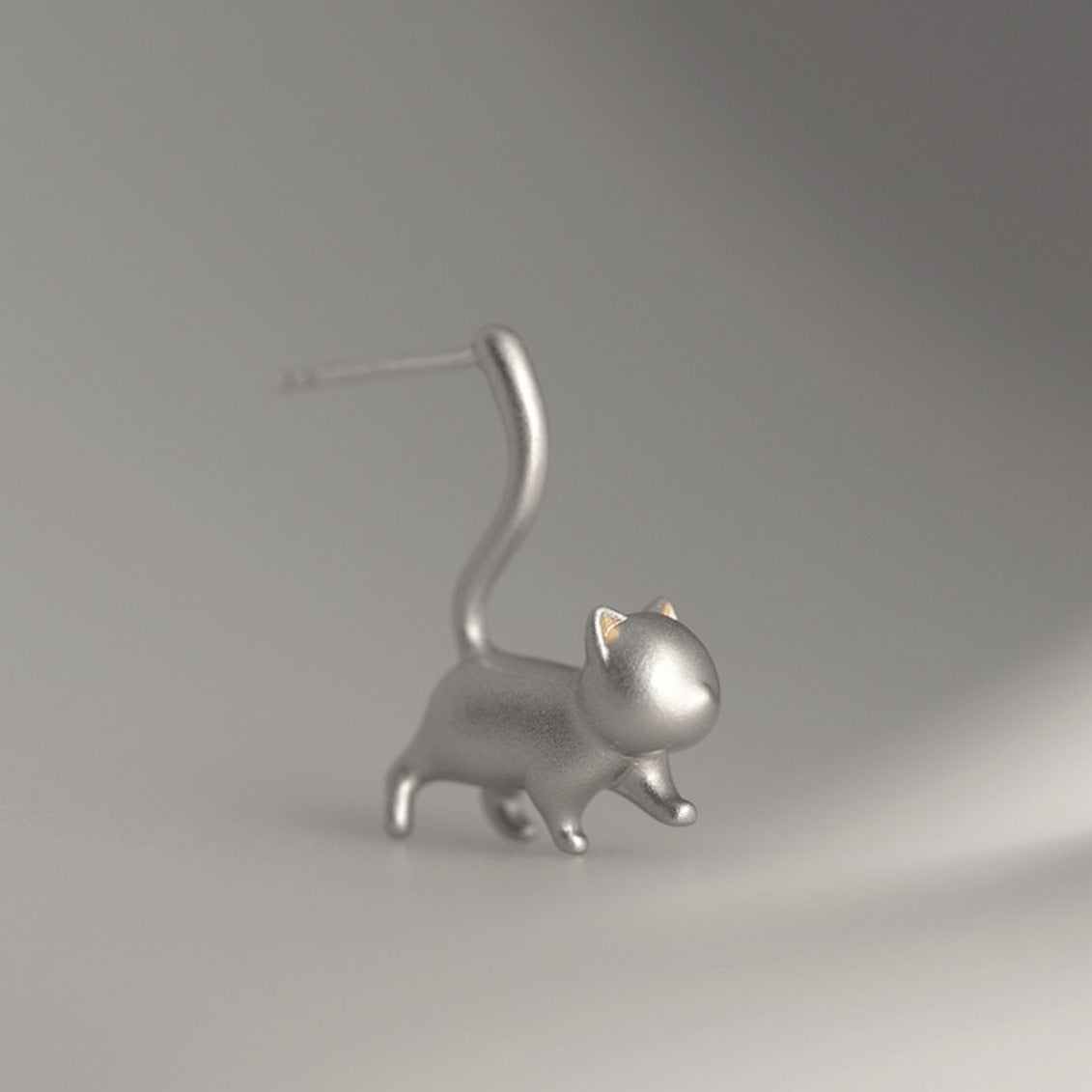 Designer-Ohrstecker mit süßer Katze für Mädchen