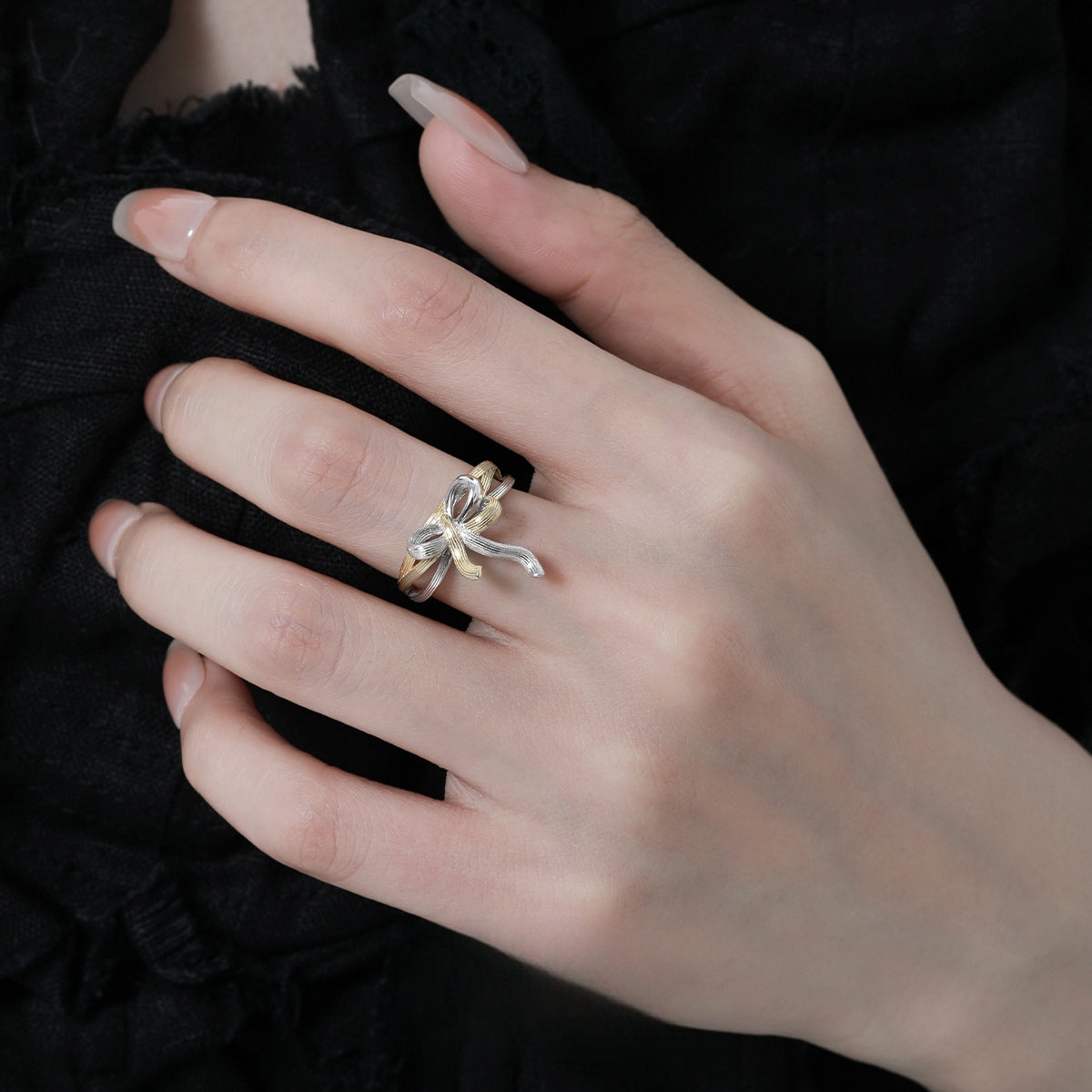 Süßer S925 Silbergold-Ring mit Schleife