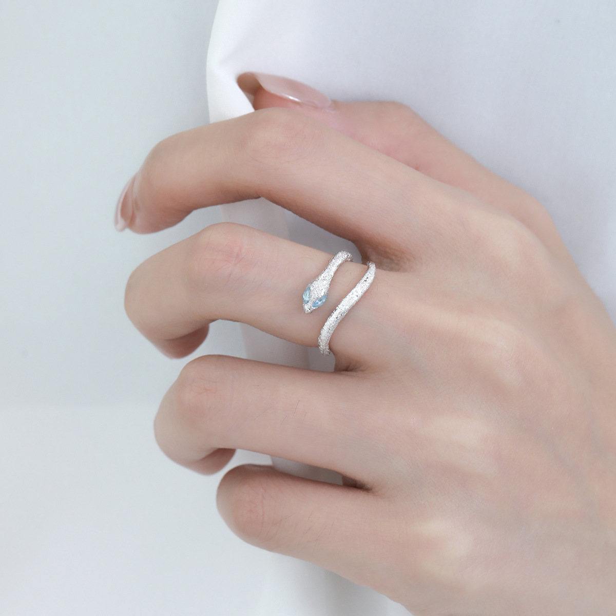 Offener Designer-Schlangenring aus S925er Silber