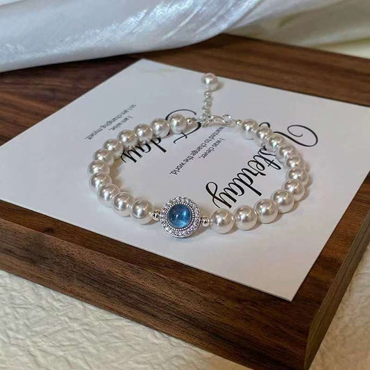 Wunderschönes Damen Perlenarmband mit blauem Strass
