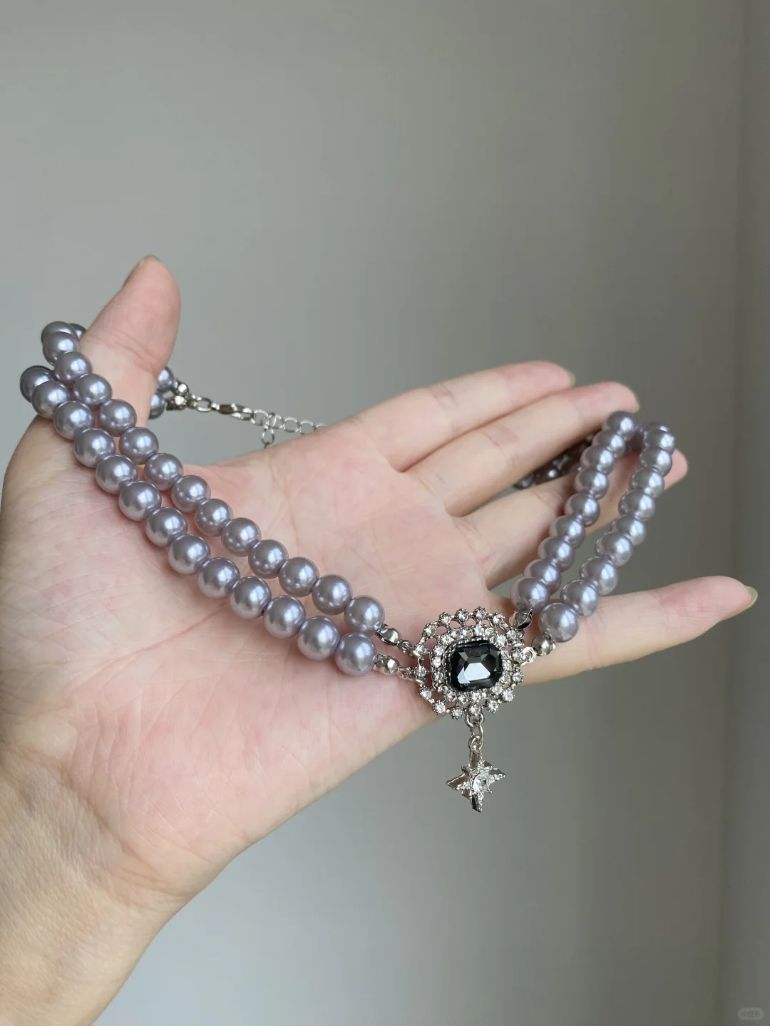 Quadratische Zirkon Silbergraue Perlen Mehrschichtige Halskette