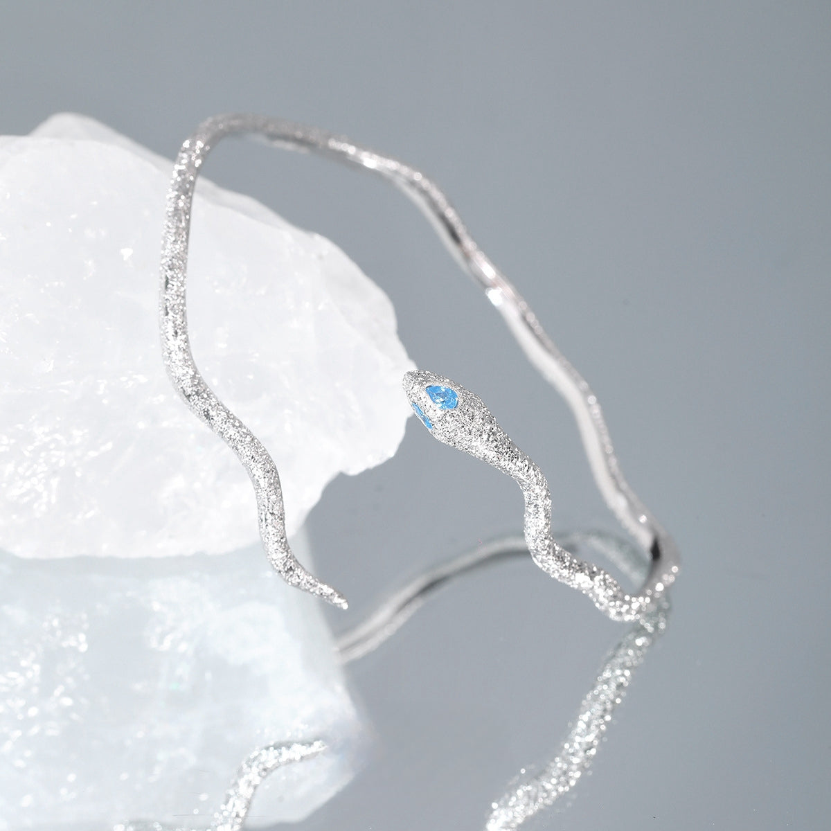 S925 Silber Nagel Sand Twining Schlange Armband