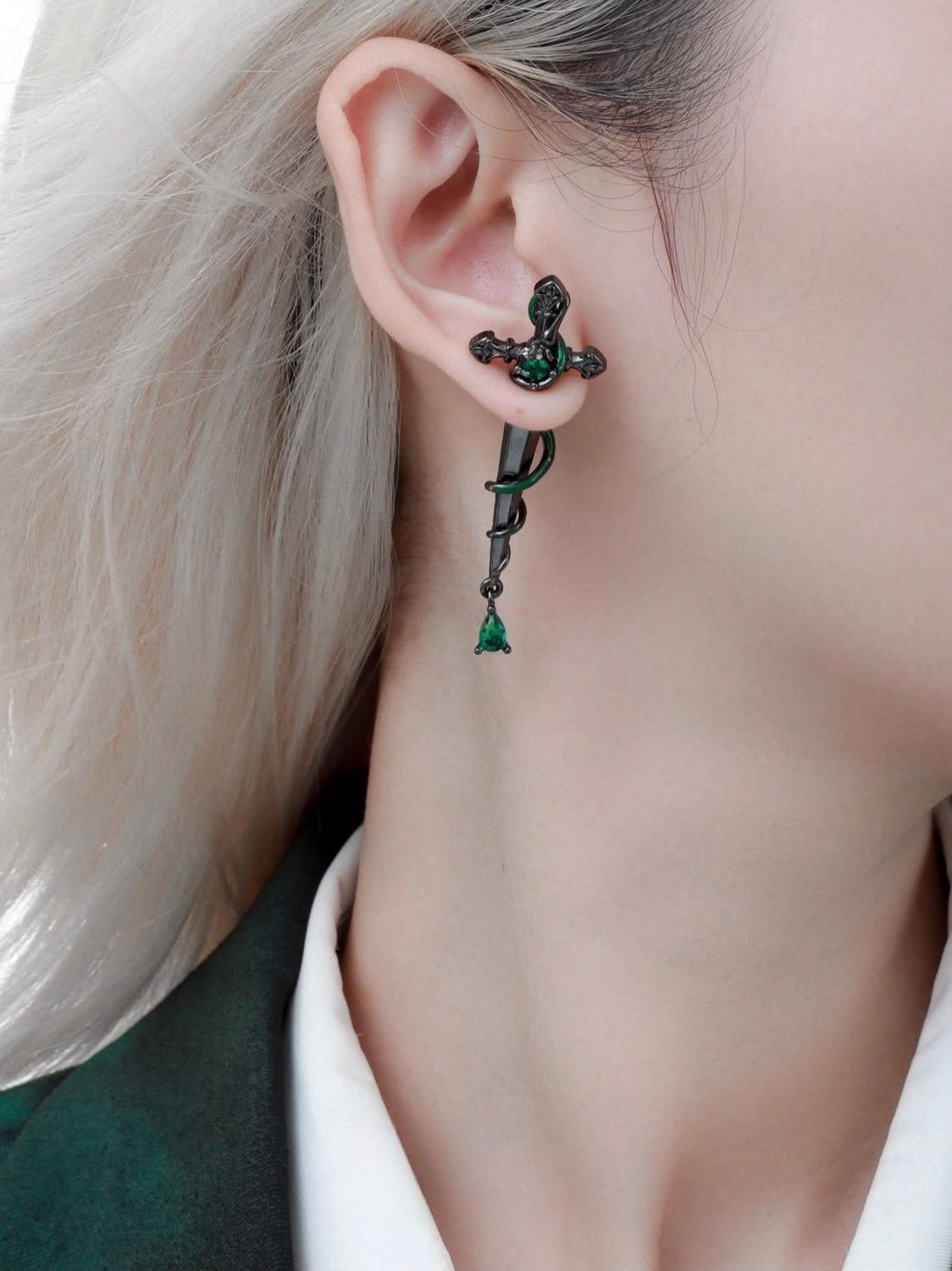 Ohrstecker mit Schwert für Mädchen in Slytherin-Form