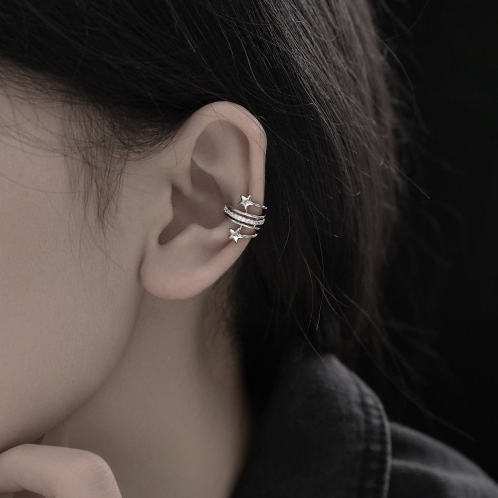 Schicker Designer-Ohrring mit Stern und Zirkonia