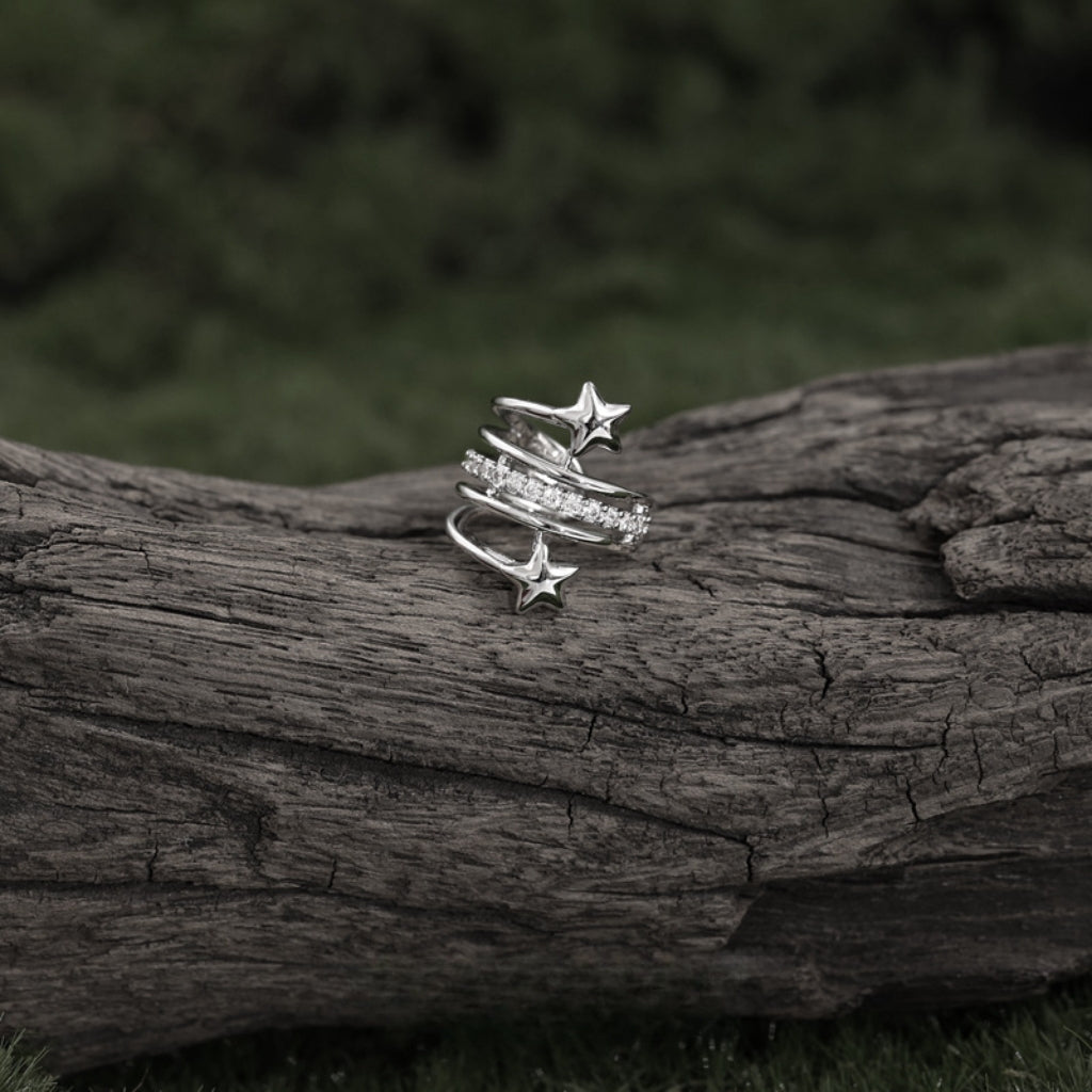 Schicker Designer-Ohrring mit Stern und Zirkonia