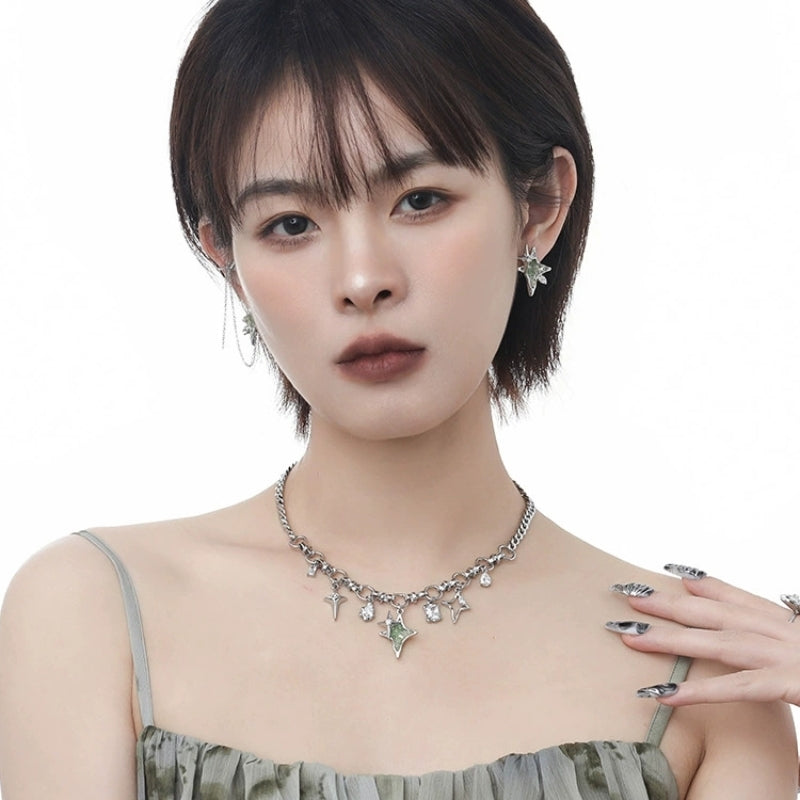 Designer Chic Girl Grüner Stern Asymmetrische Quaste Ohrstecker &amp; Ohrklemme