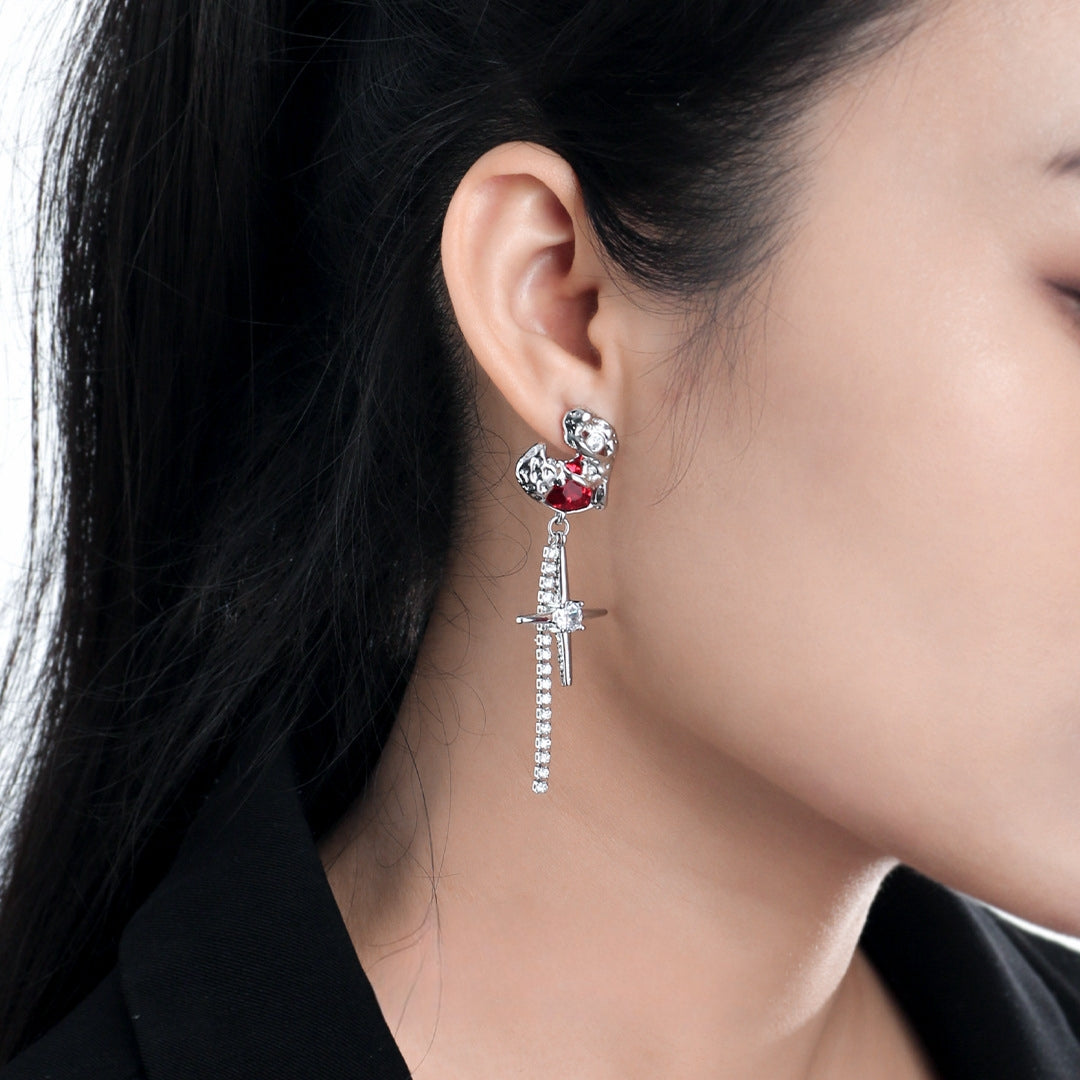 Schicke Ohrstecker für Mädchen mit rotem Herz und Stern