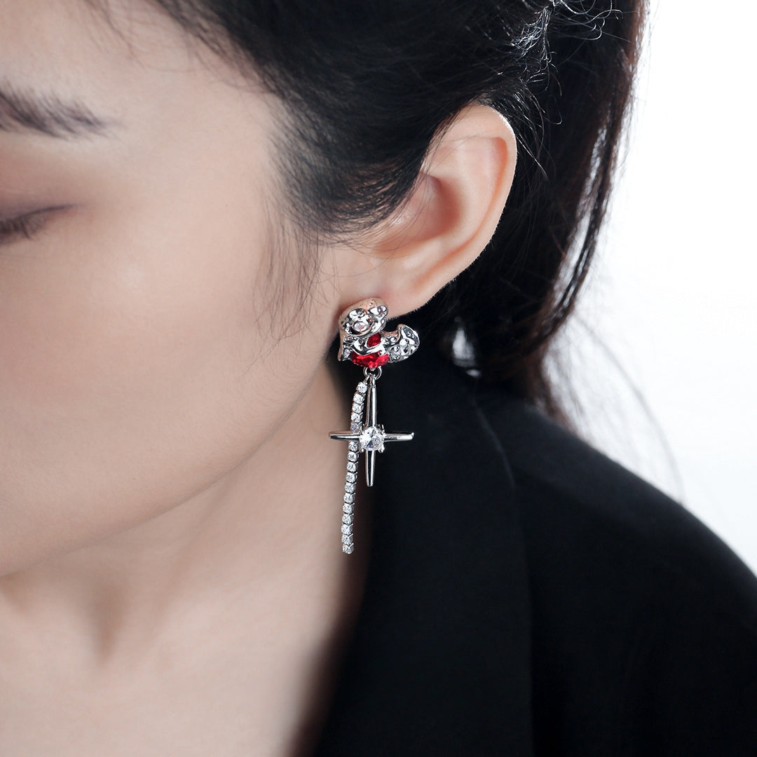 Schicke Ohrstecker für Mädchen mit rotem Herz und Stern