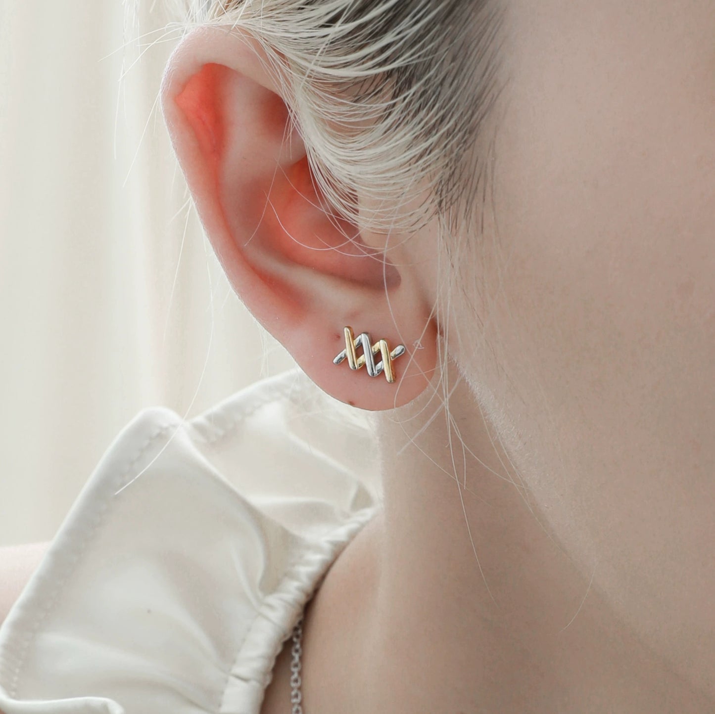 Süße S925 Silber Gold Schleife Ohrstecker