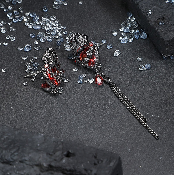 Gothic Girl Schwarze Krone Herz Asymmetrische Ohrringe