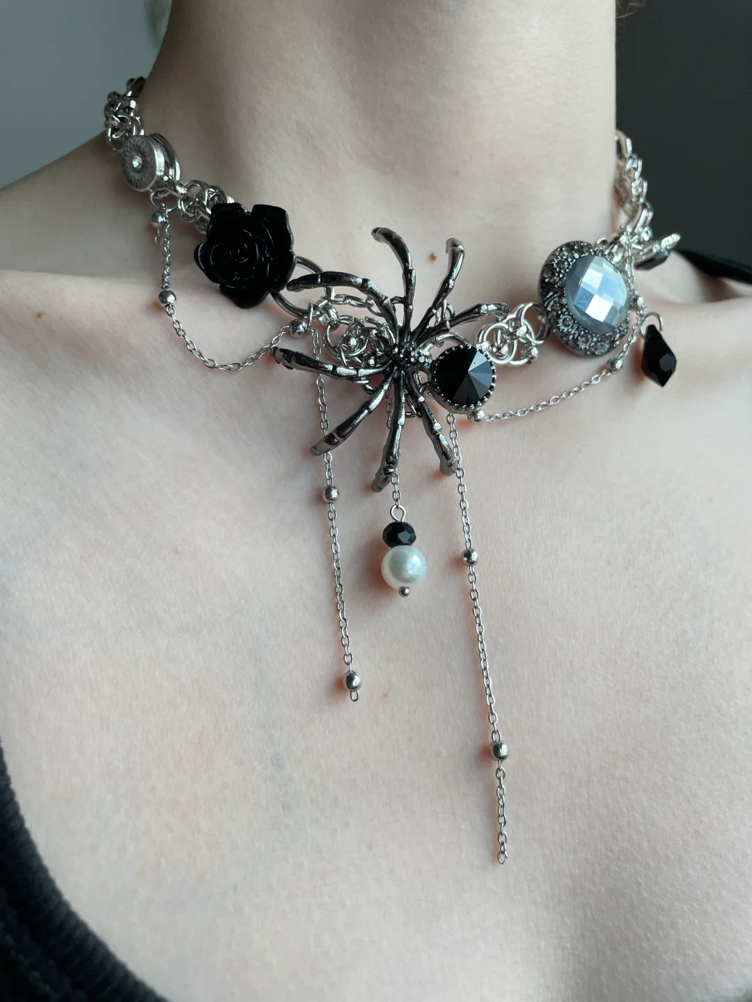 Gothic Schwarze Quaste Spinne Choker Halskette