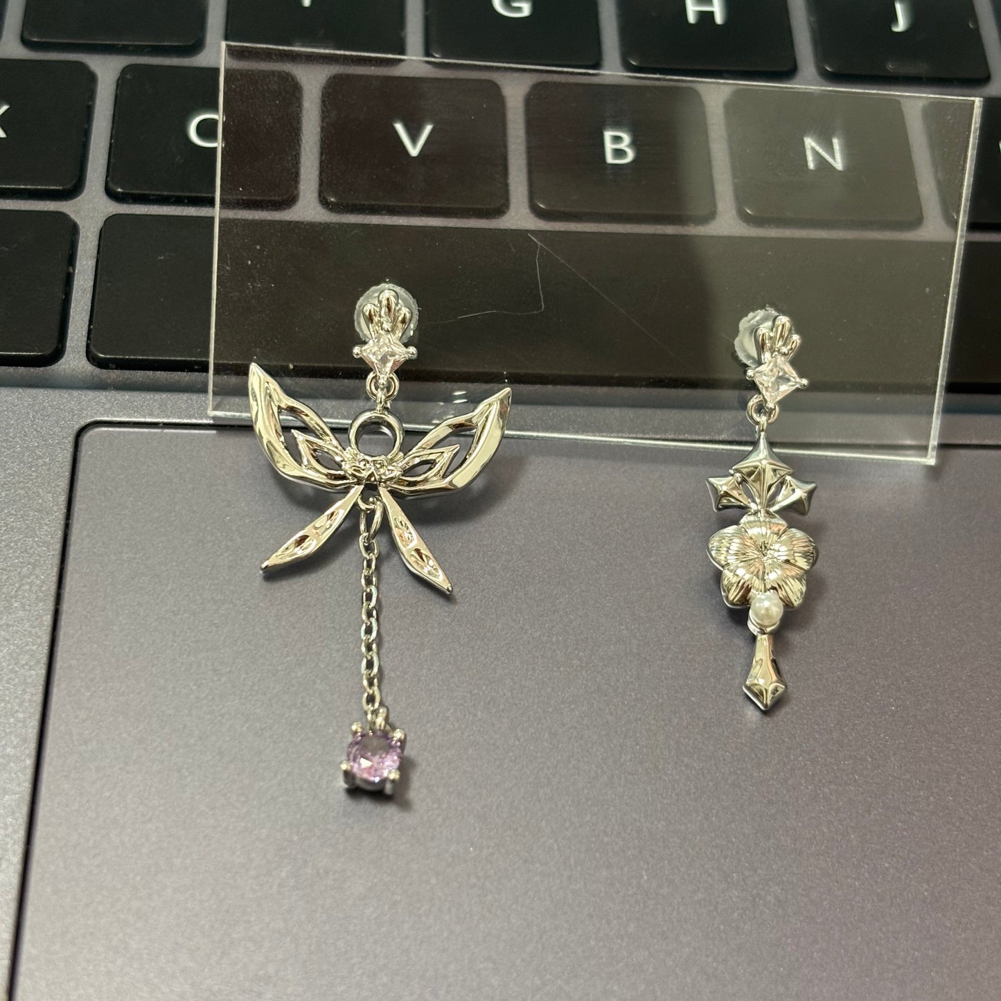 PRESALE Fancy Columbina Inspired Earrings · Fan-made Genshin