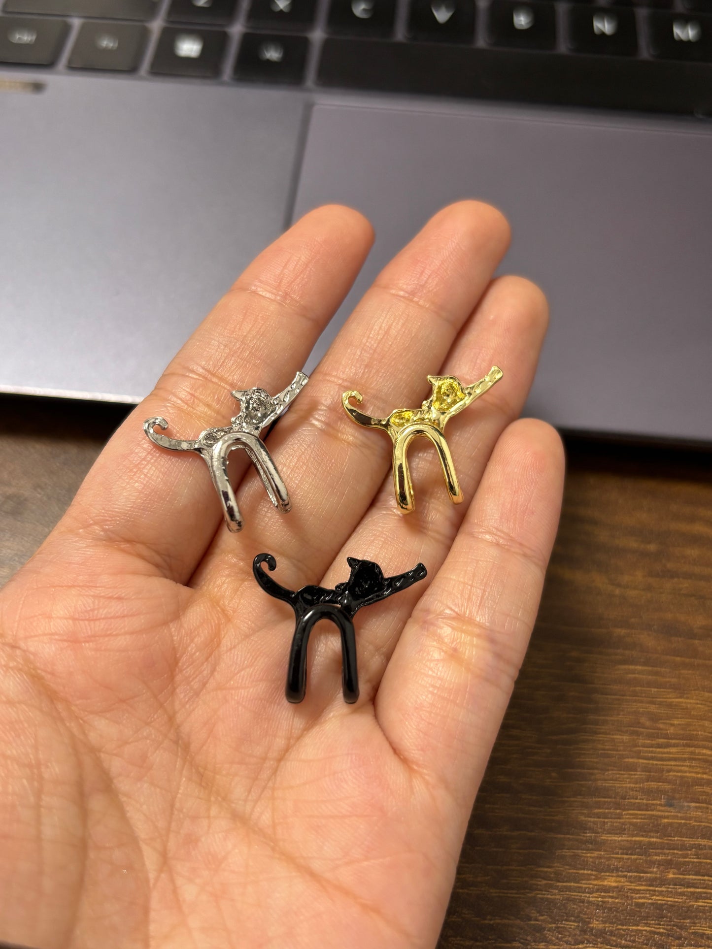 Designer Cat Stretching Ear Cuff