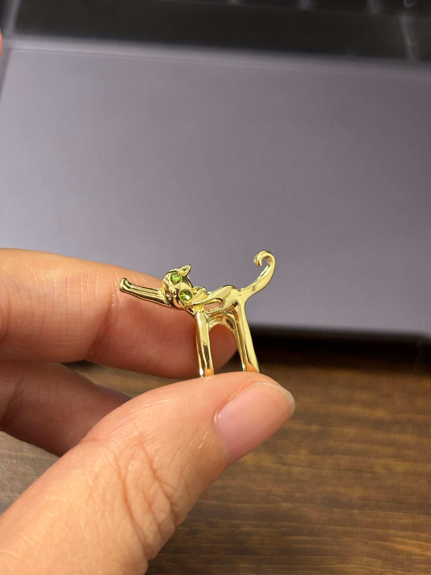 Designer Cat Stretching Ear Cuff