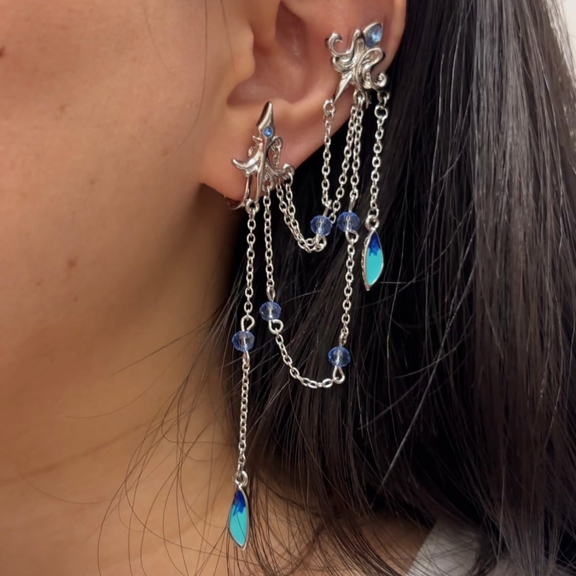 Neuvillette Genshin Impact Designer Blaue asymmetrische Ohrringe