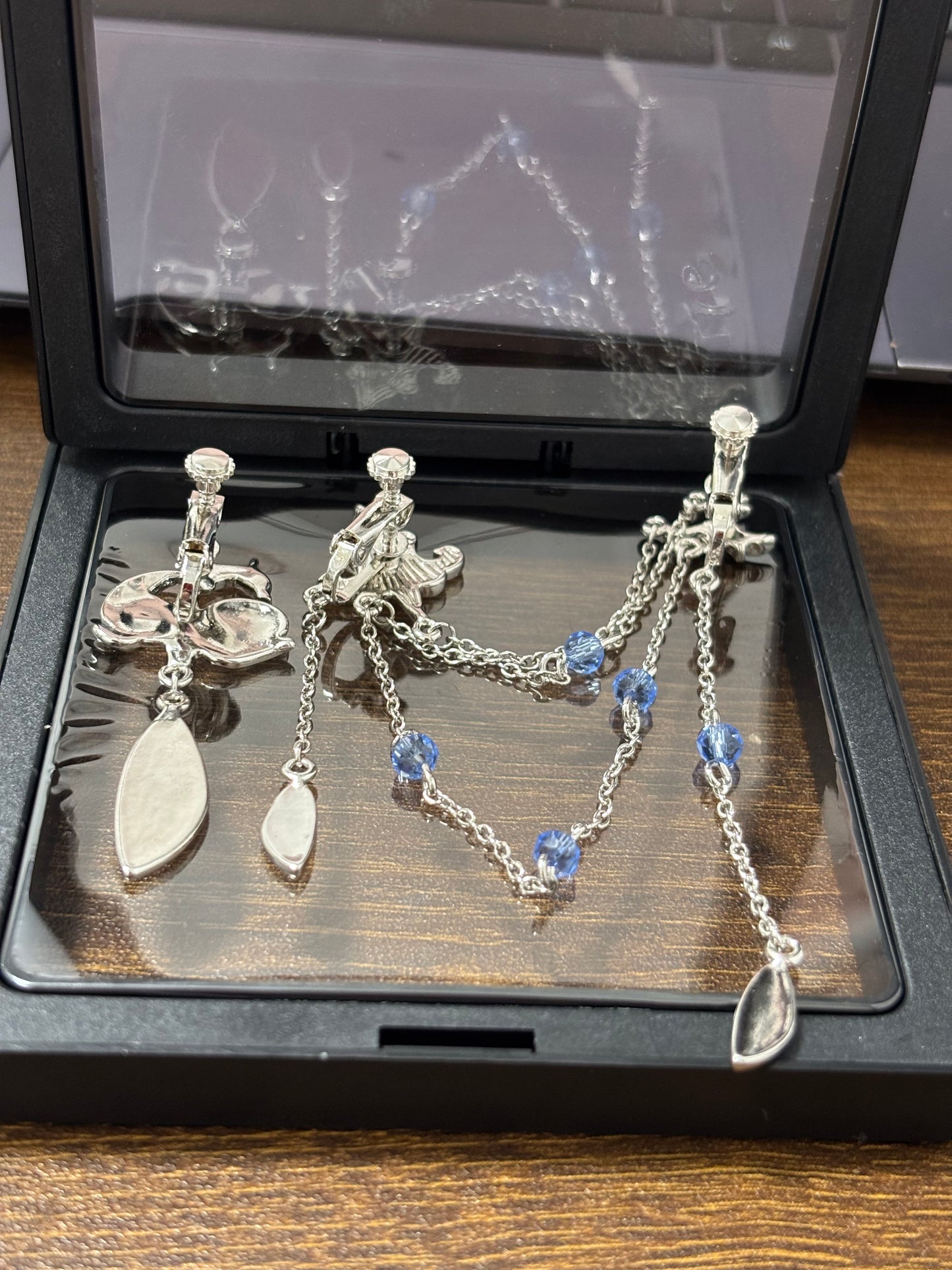 Neuvillette Genshin Impact Designer Blaue asymmetrische Ohrringe