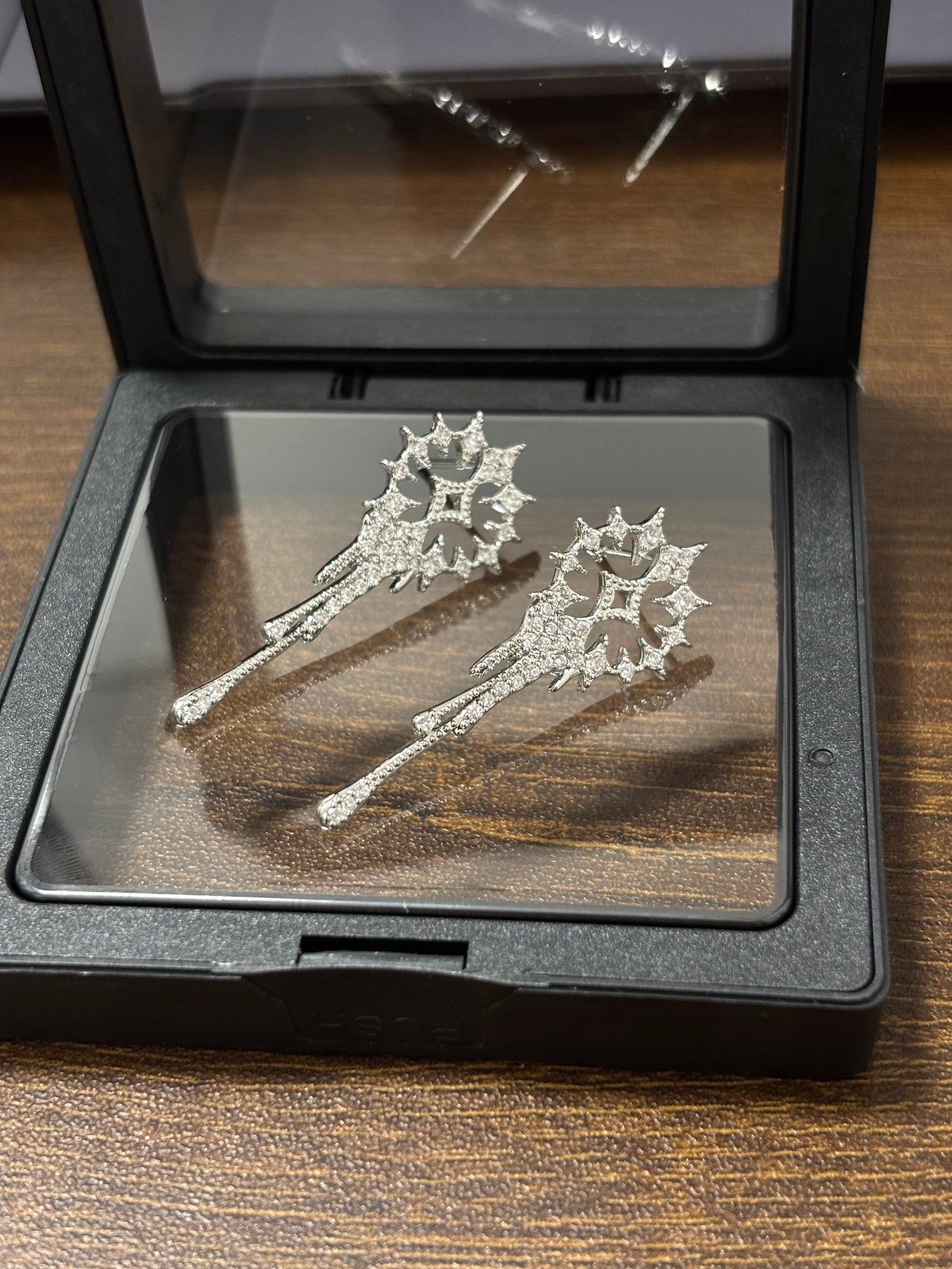 Phainon Daily Wear Rhinestone Stud Earrings