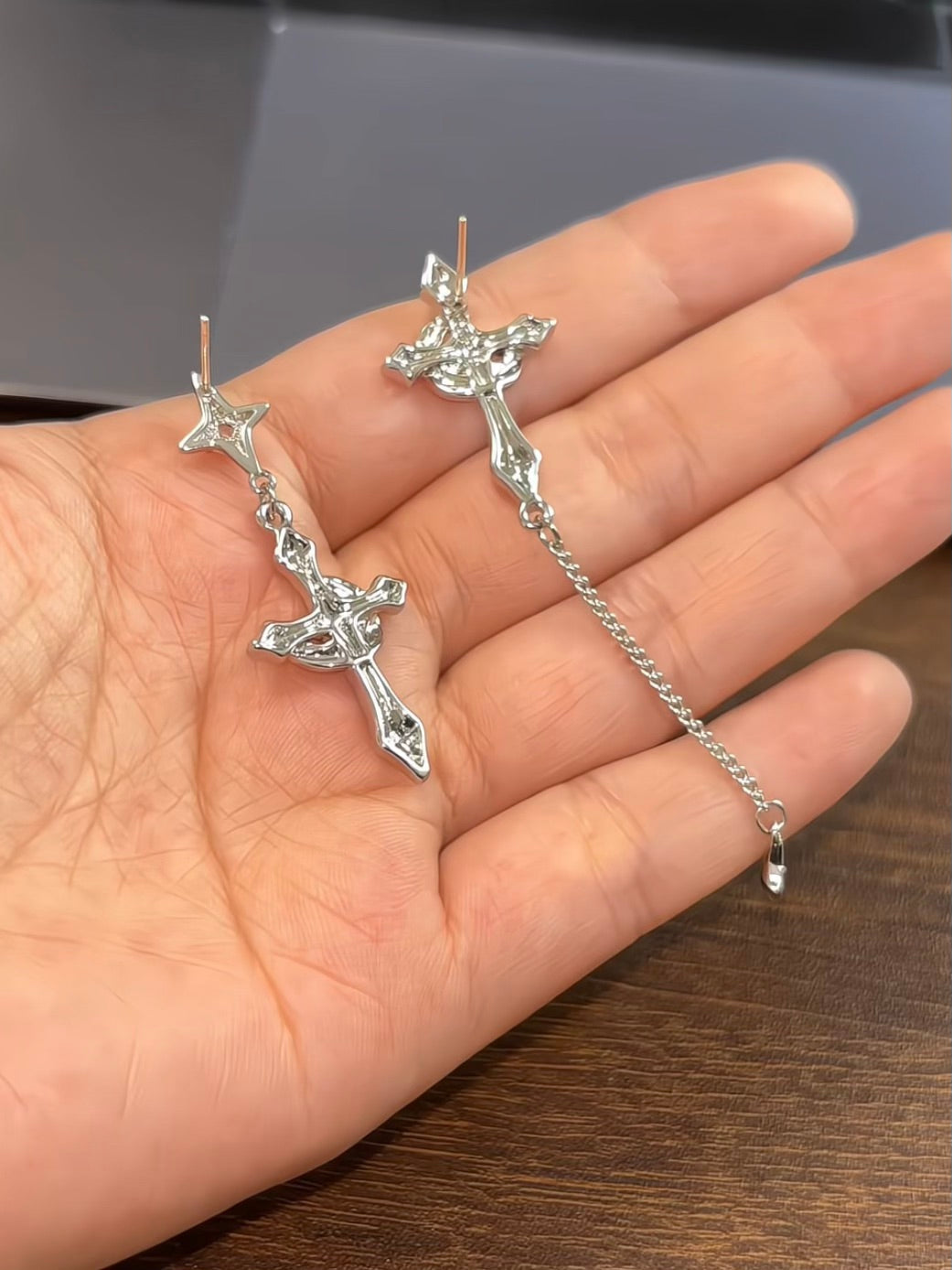 Goth Blood Moon & Star Stud Earrings for Arlecchino Genshin