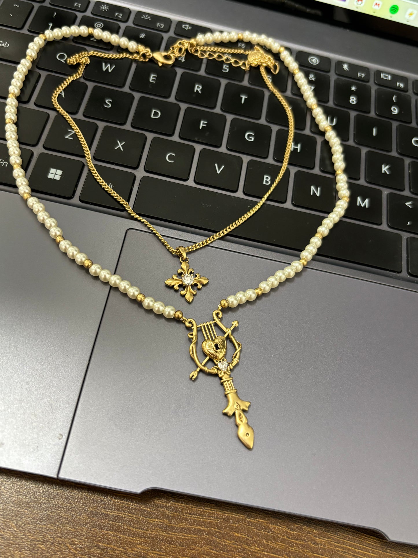 Vintage Gold Harp Double Layer Necklace Inspired by Venti