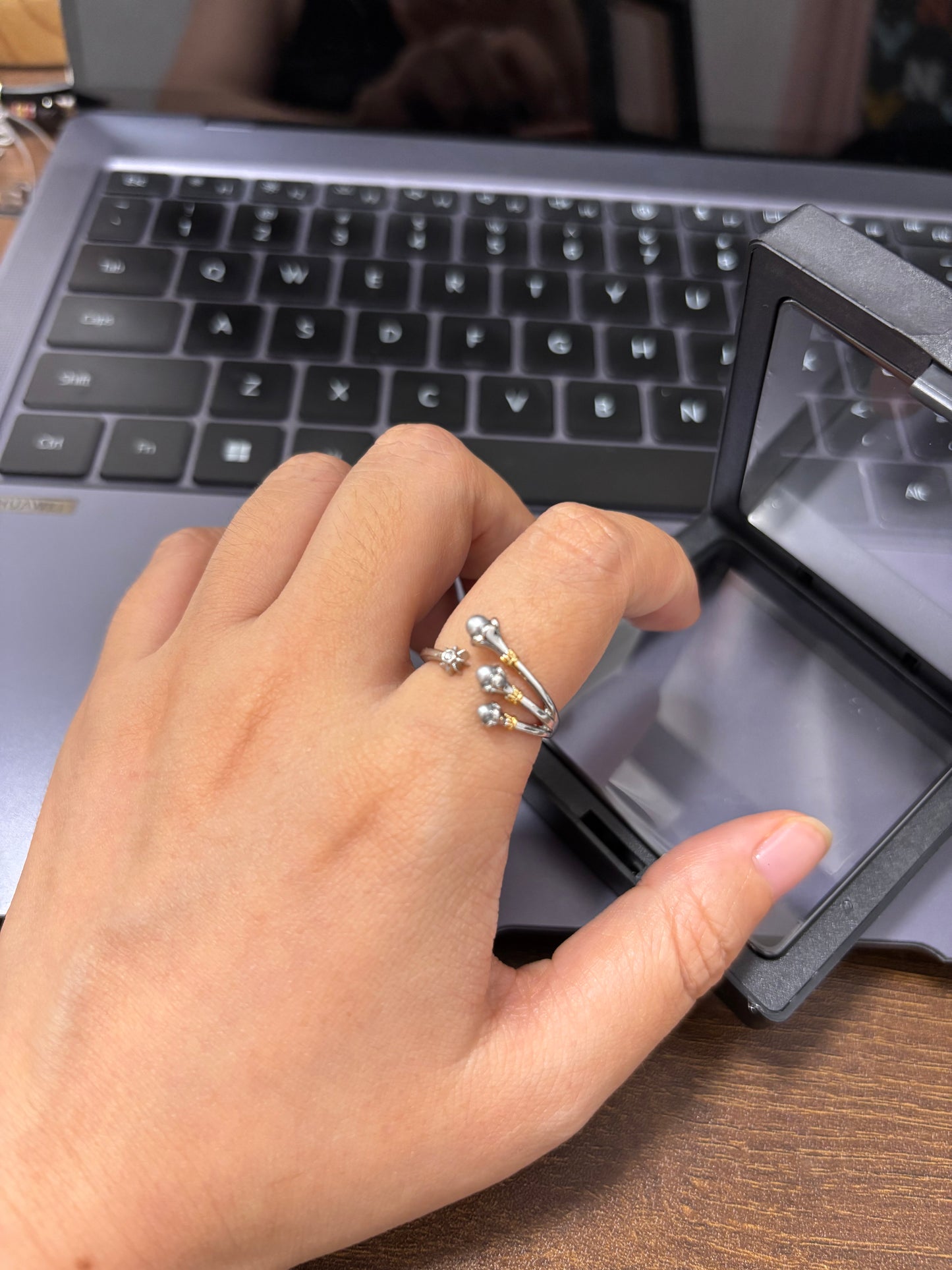 Robin Inspired Rings