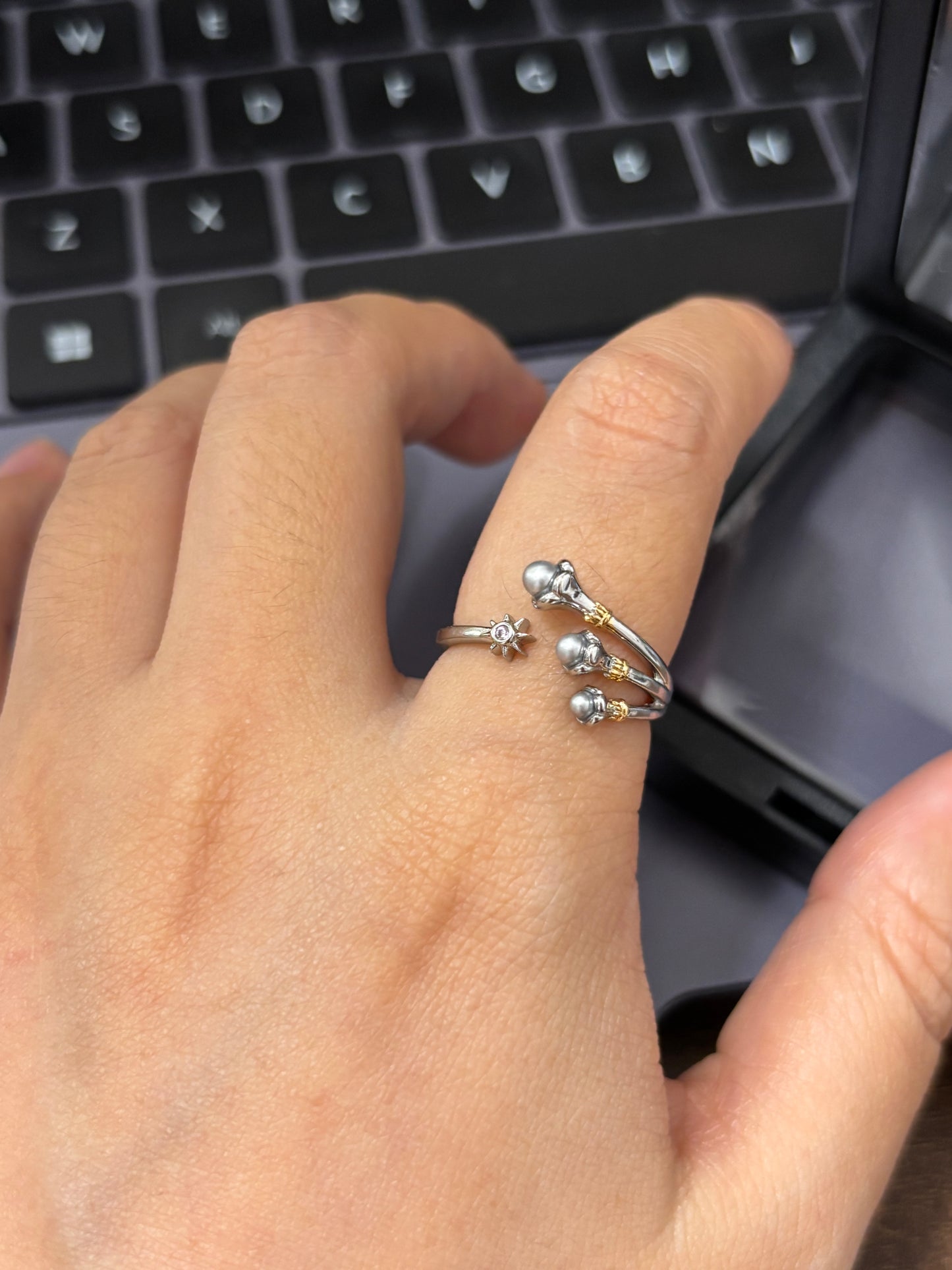 Robin Inspired Rings