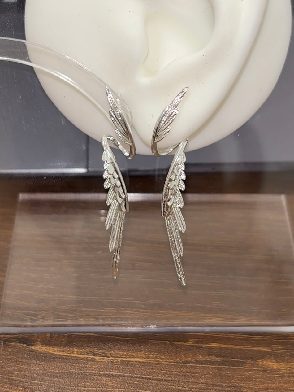 Designer-Ohrstecker mit Engelsflügeln