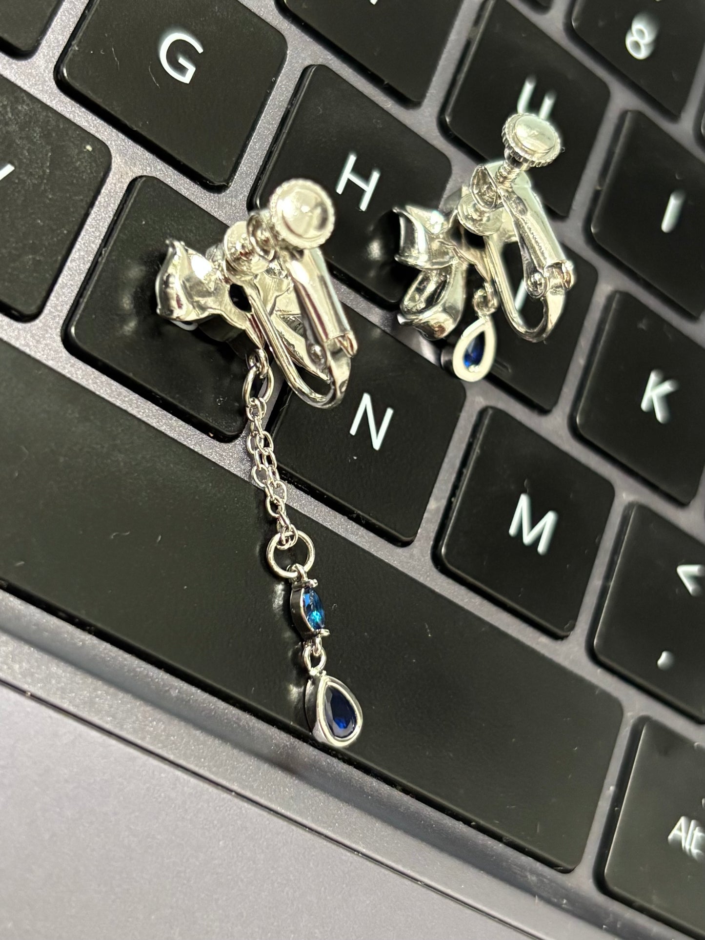 Furina Inspired Bow Earrings