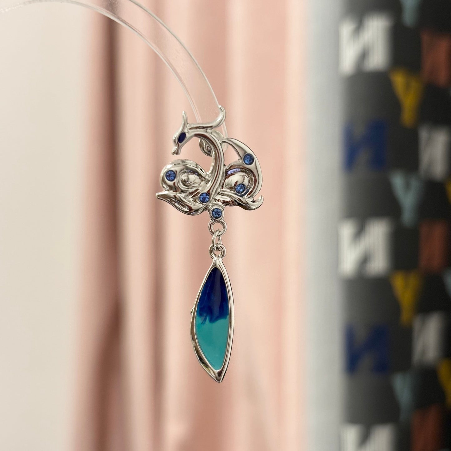 Neuvillette Genshin Impact Designer Blaue asymmetrische Ohrringe