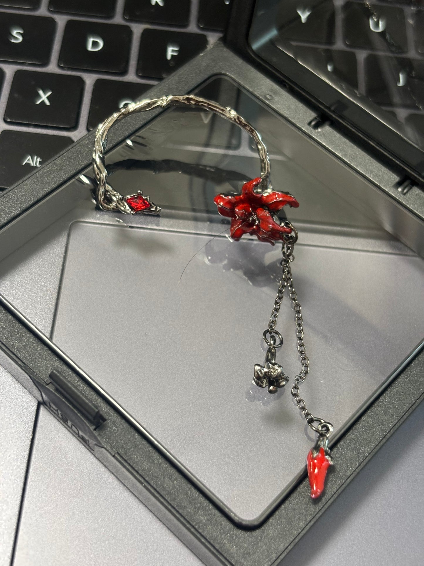 Asymmetric Dark Gothic Red Spider Lily Ear Cuff for Blade
