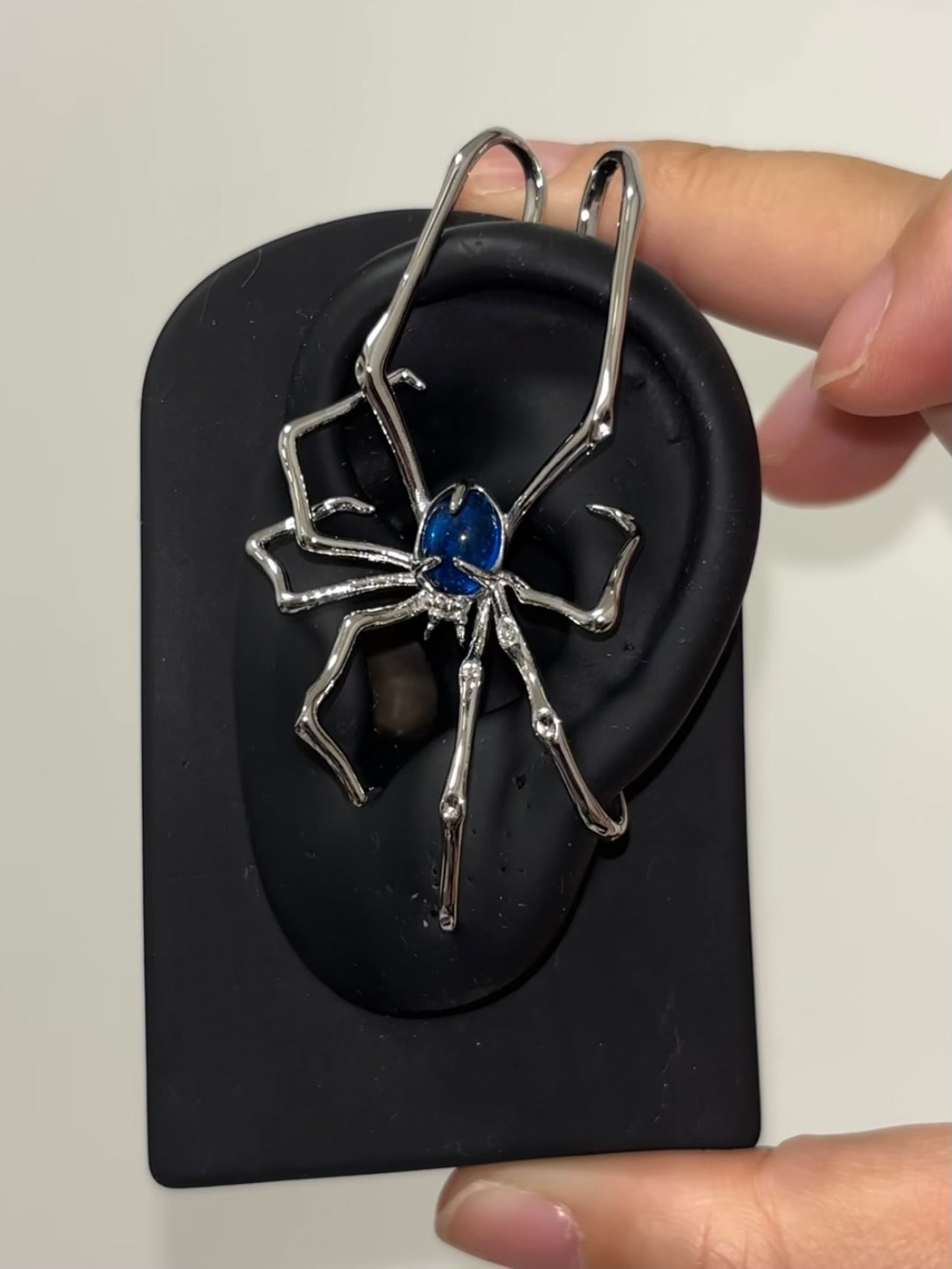 High Quality Goth Designer Spider Crawling Earring for Kafka