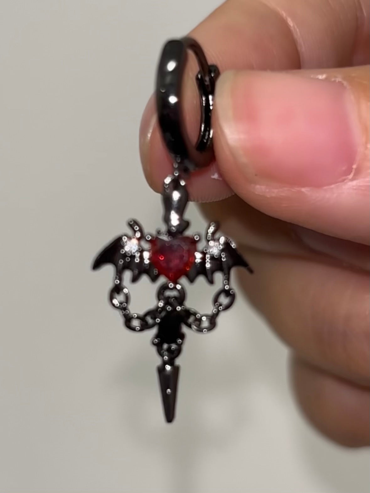 Boucles d'oreilles cœur Gothiques Diable Sombre