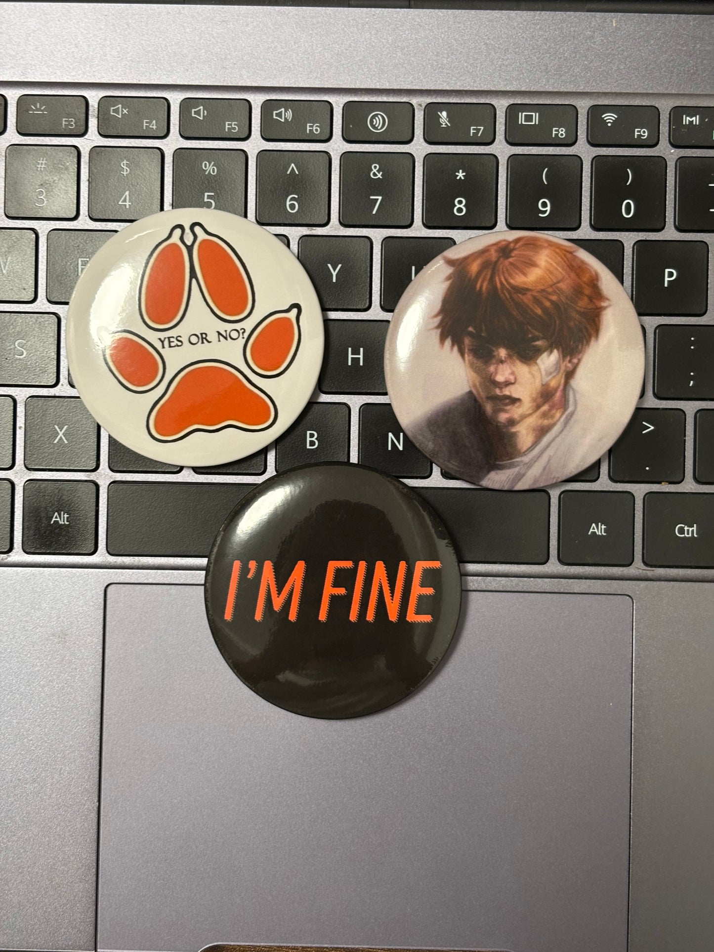 "Yes or No" & "I'm Fine" Pin Set · Andreil Minimalist Flair · Unofficial Tribute