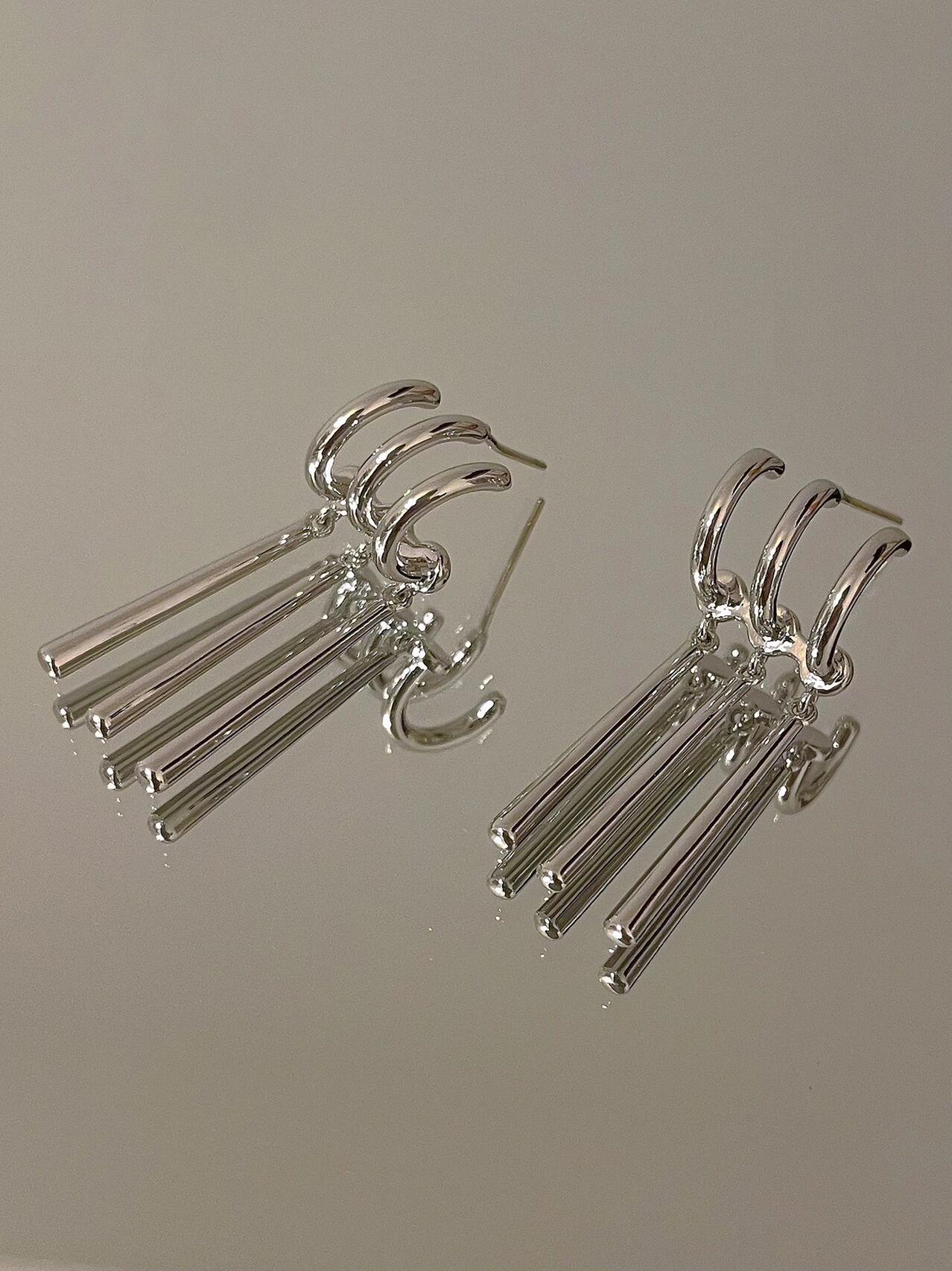 Unisex-Ohrstecker „ZORO“ (nur ein Ohrloch erforderlich)