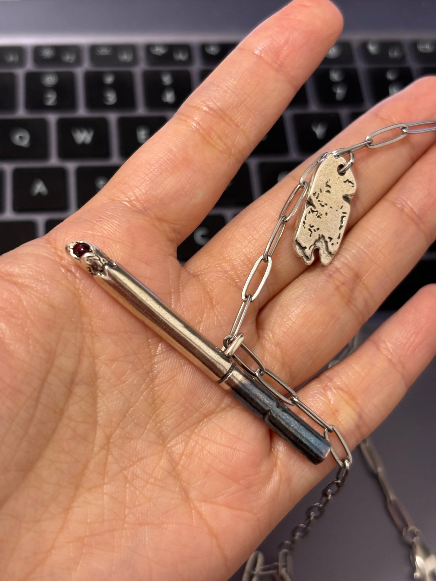 Unisex Vintage-style Cigarette Necklace