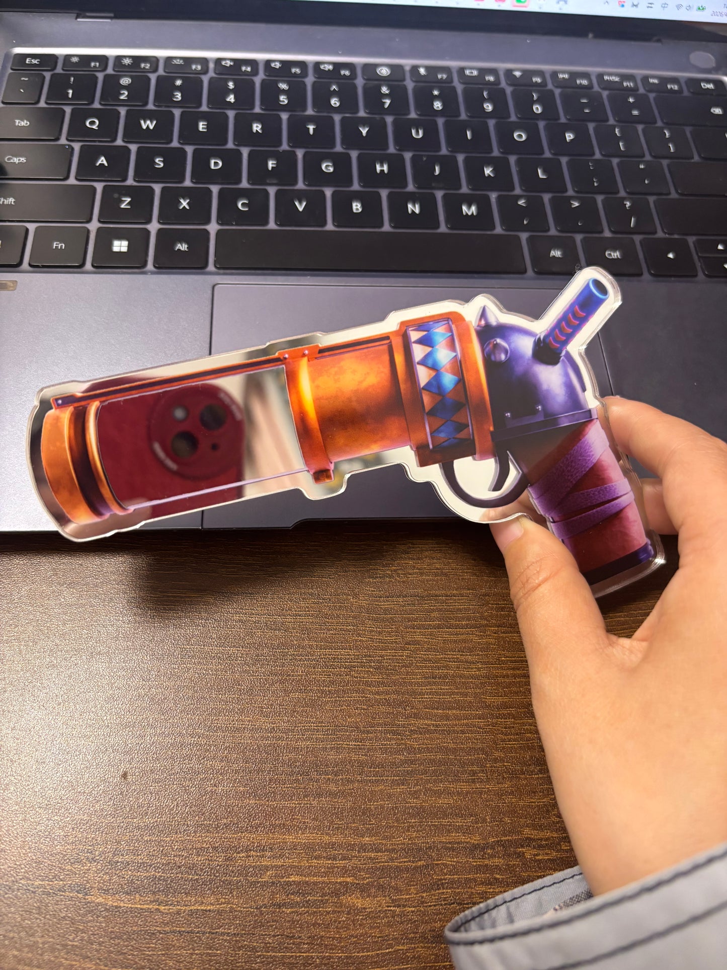 Acrylic Gun Style Mirror for Jinx Arcane · Fan-made