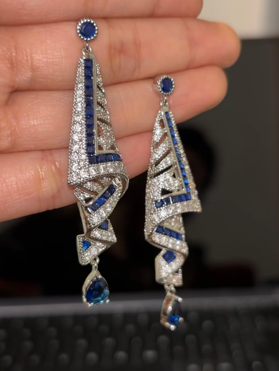 Elegant Blue Rhinestone Twist Stud Earring for Raven Claw