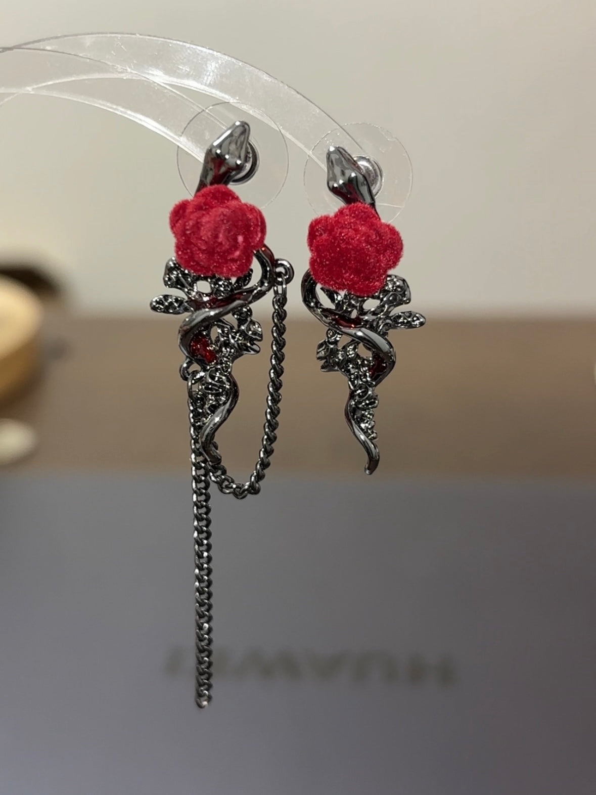 Y2K Snake & Rose Asymmetric Earrings