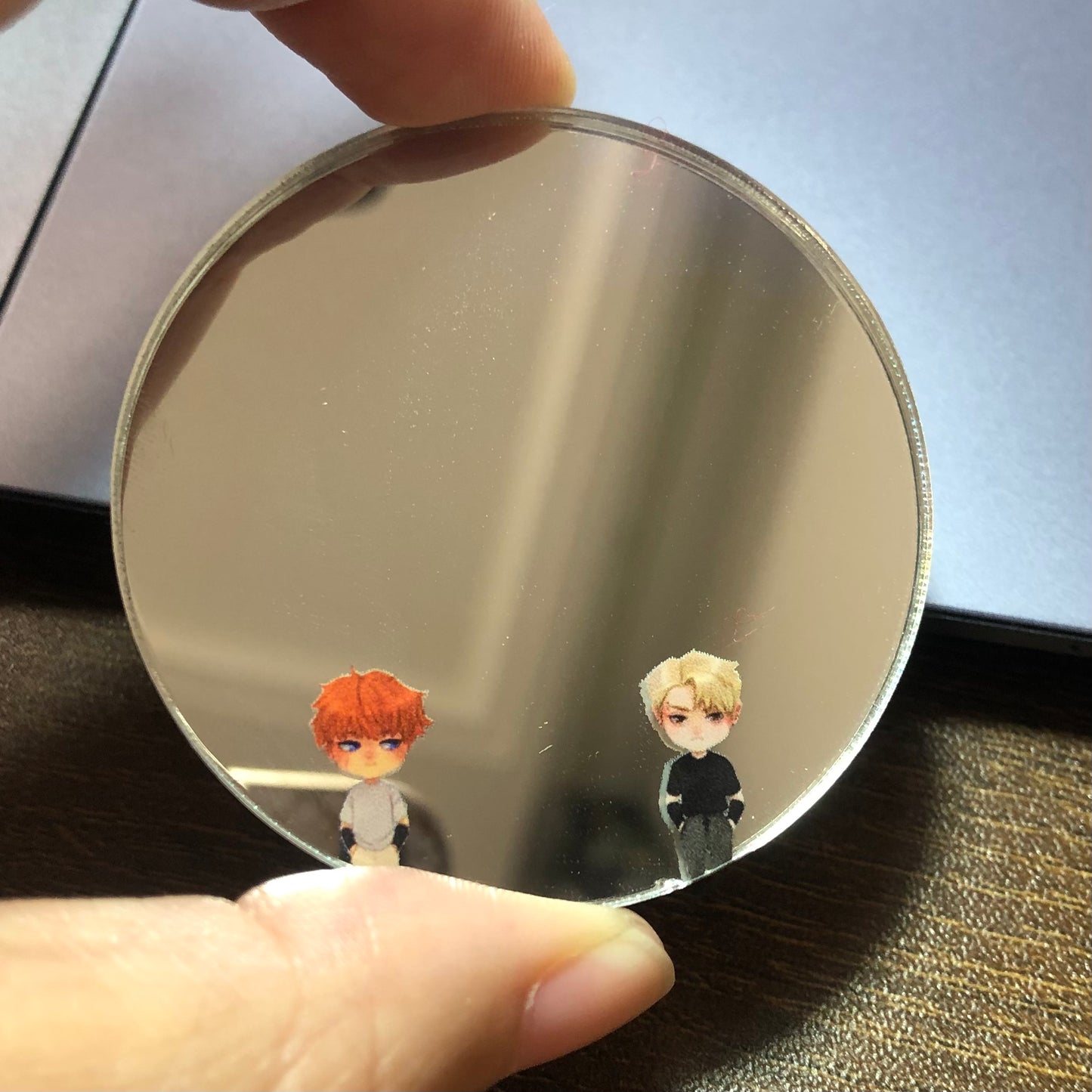 Runder AFTG-Acrylspiegel von Designer Neil &amp; Andrew