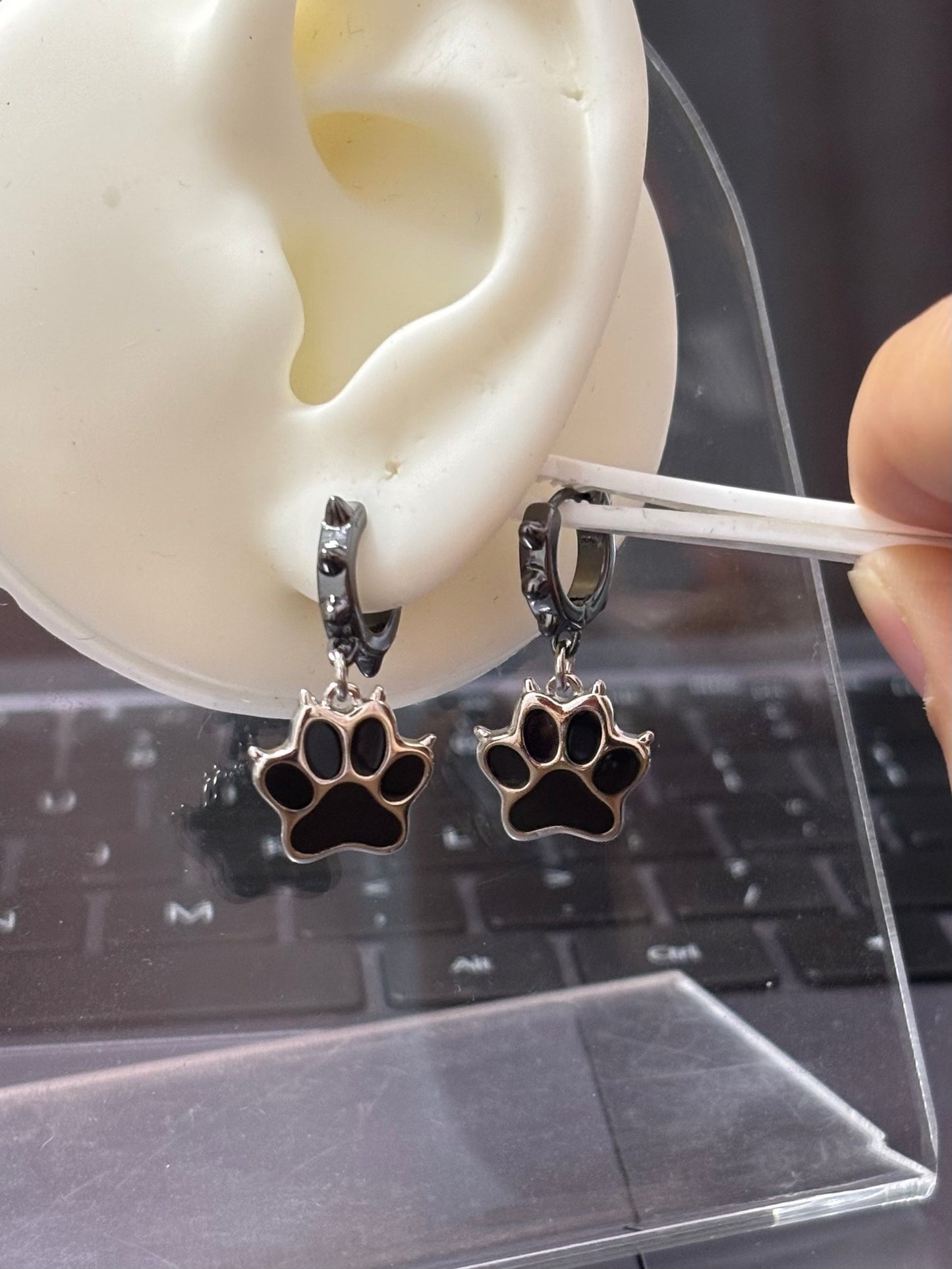 Gothic Style the Foxhole Court Hoop Earrings