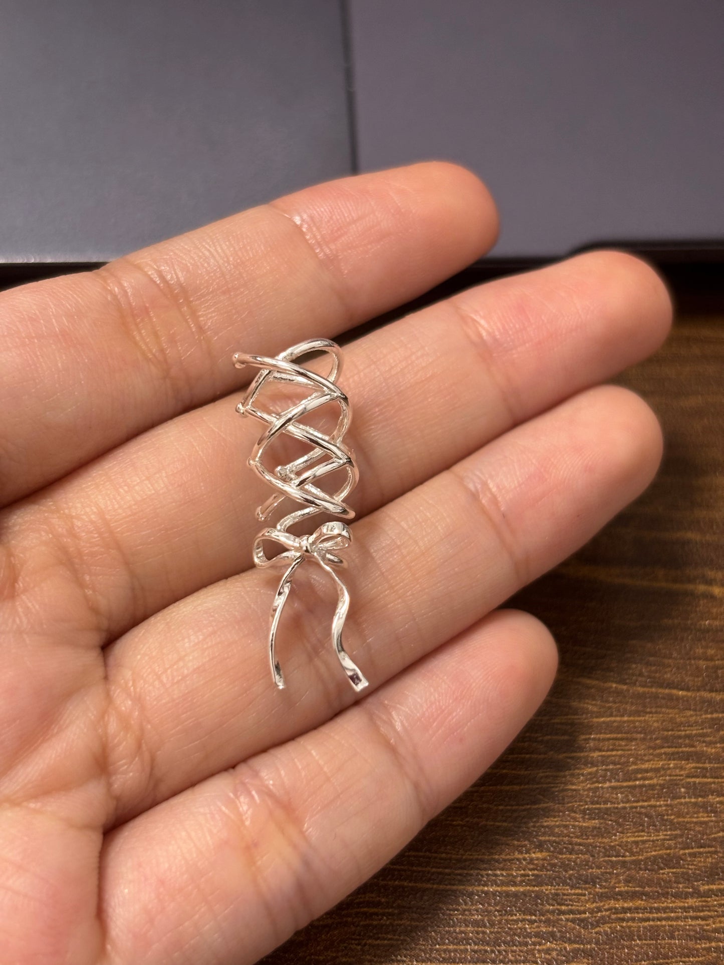 Silver Sweet Bow Ear Cuff