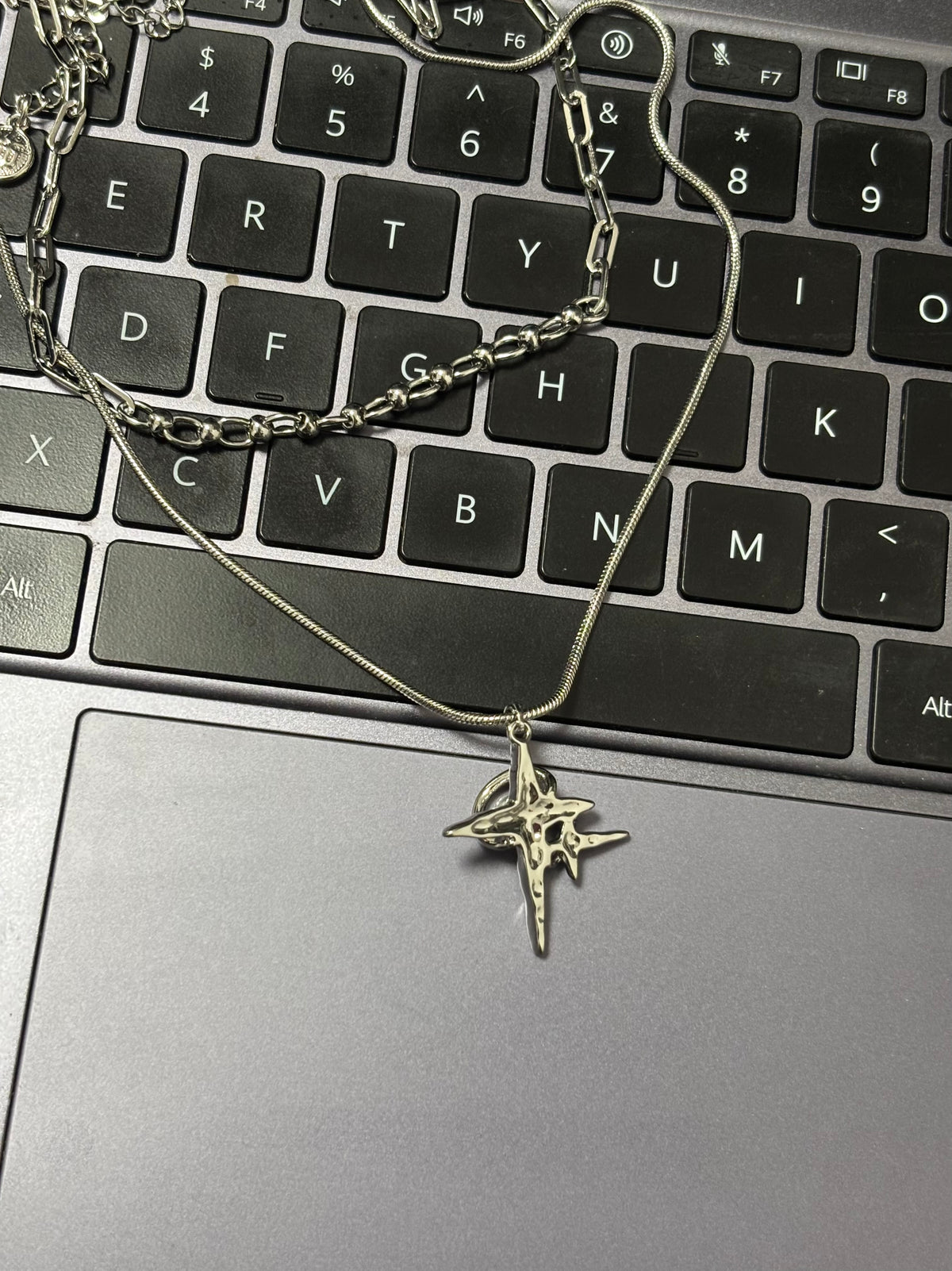 Y2K Four-pointed Star Necklace