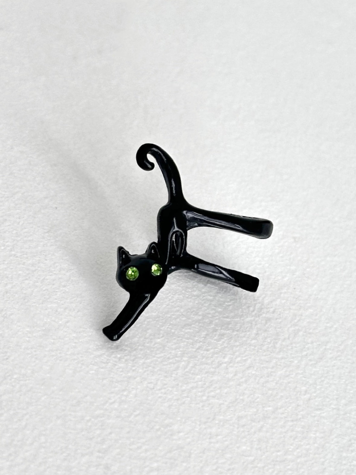 Designer Cat Stretching Ear Cuff