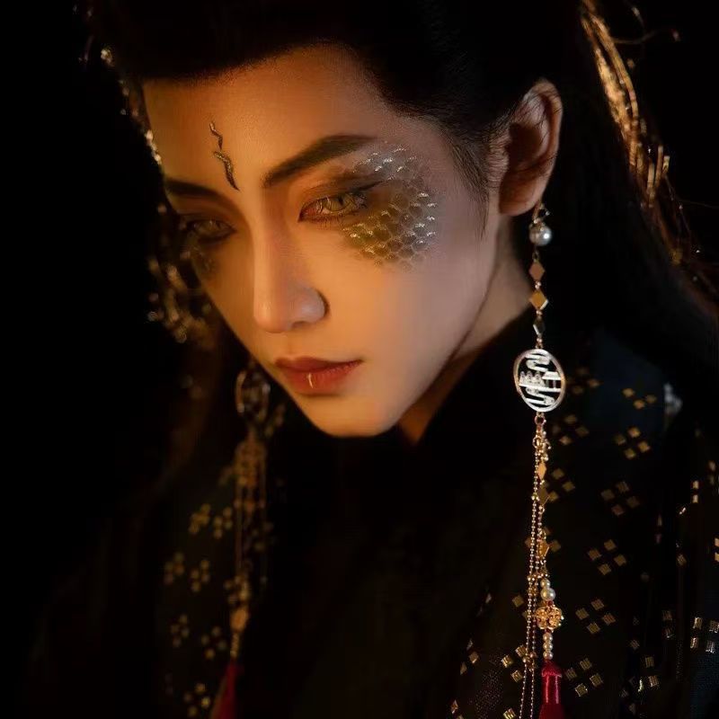 Xie Lian &amp; Hua Cheng – Designer-Ohrmanschette mit langer Quaste und Perlen (ein Paar)