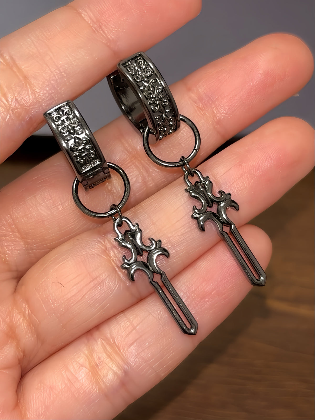 Goth Unisex Black Iris Sword Hoop Earrings for Clorinde