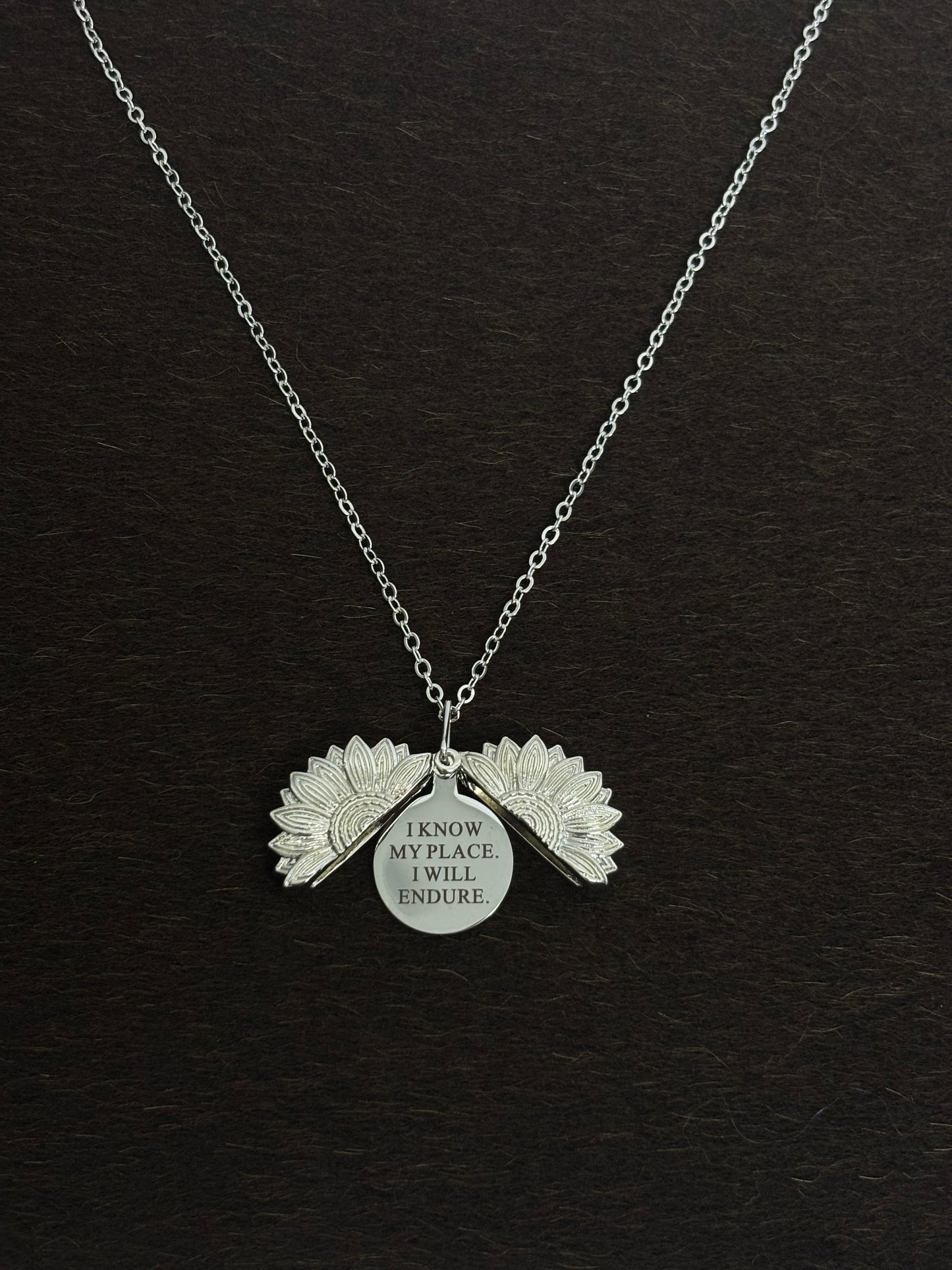 Jean Moreau – Sonnenblumen-Halskette